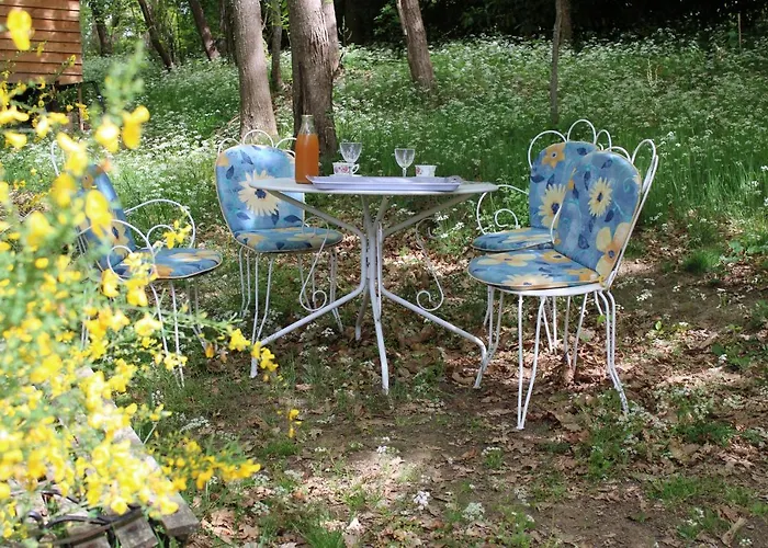 Le Relais Des Fees Bed and Breakfast Saint-Martin-de-Caralp