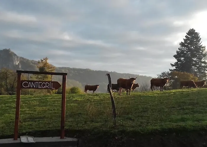 Le Relais Des Fees Saint-Martin-de-Caralp