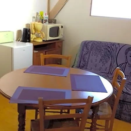 Le Relais Des Fees Bed & Breakfast 3*